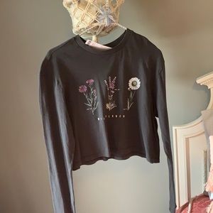 NWT- urban outfitters long sleeve